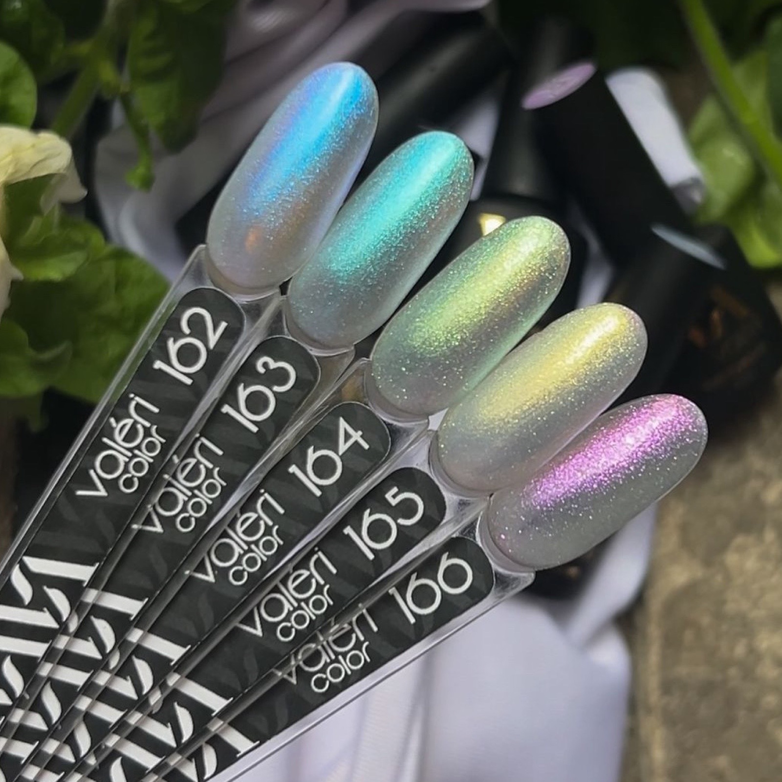 VALERI Color Gel Polish №163 Гель-лак напівпрозорий з блакитними